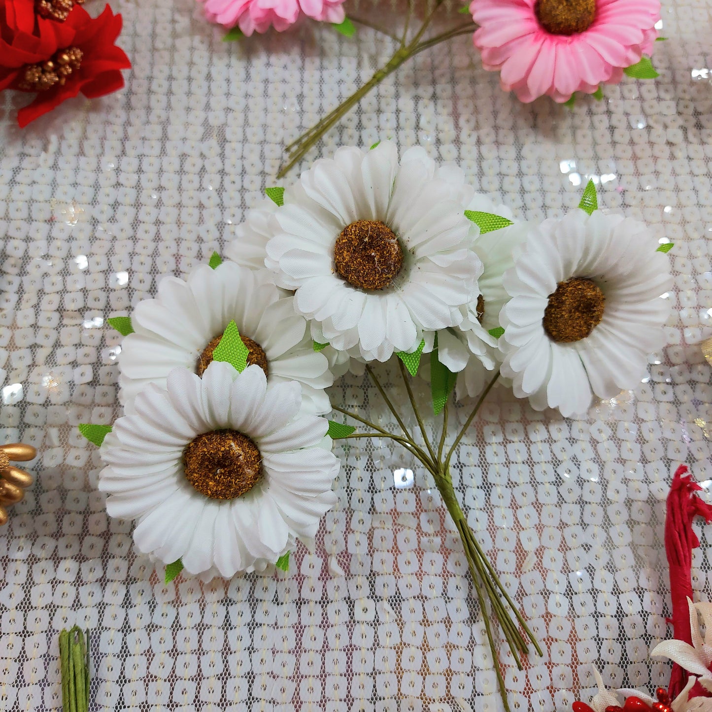 White Flowers 6 pcs